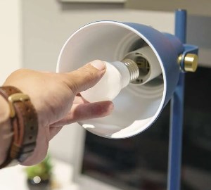 Emos Z7621BL Stolní lampa JULIAN E27 žárovka E27